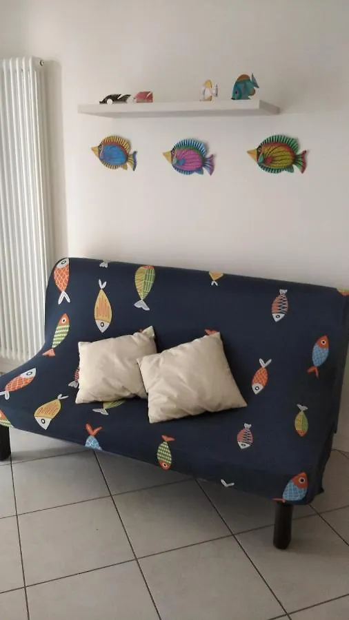 Elegantemare Apartment ايراكليا ماري 0*,